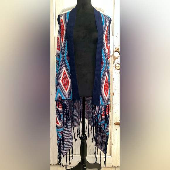 ‼️‼️Umgee Cascading Abstract Fringe Sweater‼️‼️ - Picture 2 of 6